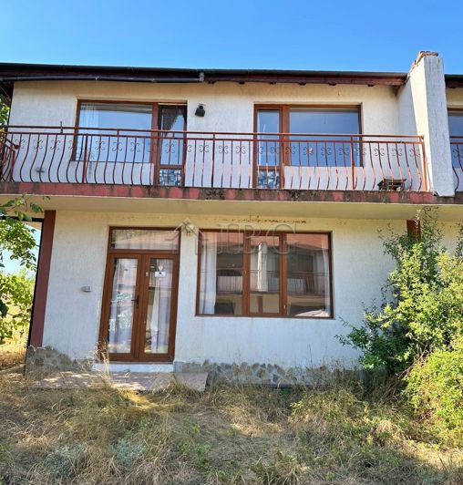 Image No.2-Maison de 3 chambres à vendre à Burgas