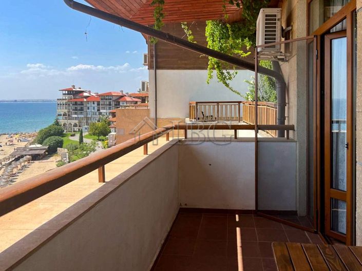 Image No.2-Appartement de 2 chambres à vendre à Burgas