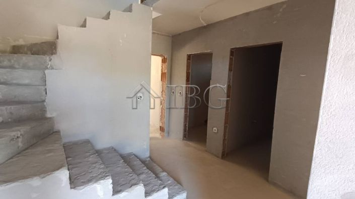 Image No.8-Maison de 3 chambres à vendre à Bulgarie