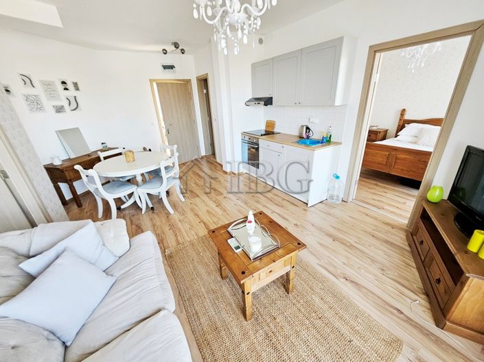 Image No.2-Appartement de 2 chambres à vendre à Burgas