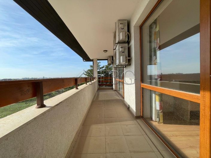 Image No.2-Appartement de 2 chambres à vendre à Burgas