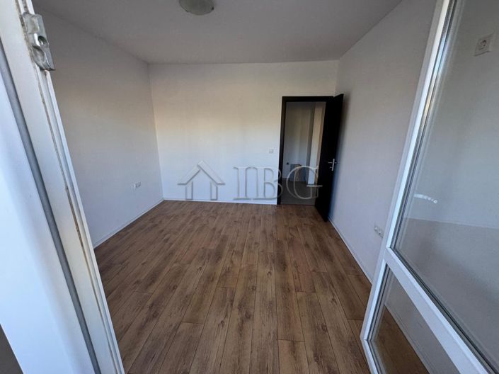 Image No.12-Appartement de 2 chambres à vendre à Burgas