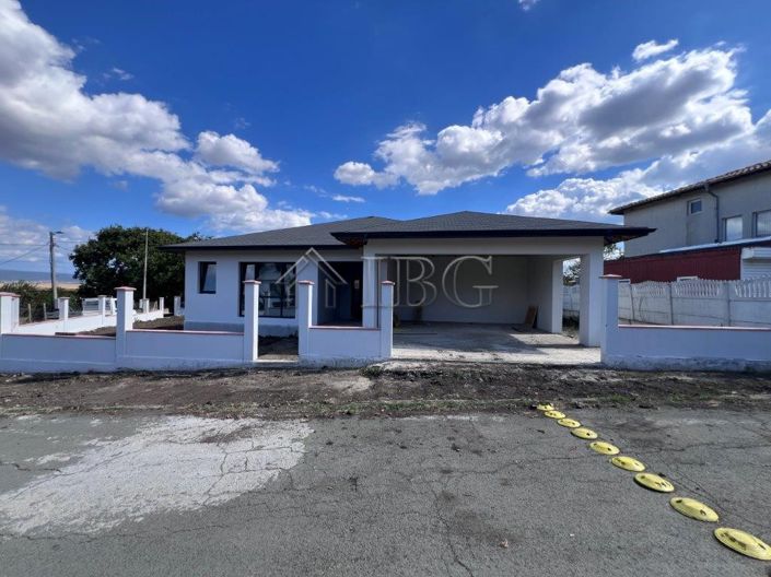 Image No.4-Maison de 3 chambres à vendre à Burgas