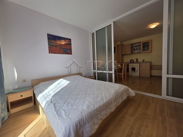 Image No.10-Appartement de 2 chambres à vendre à Burgas