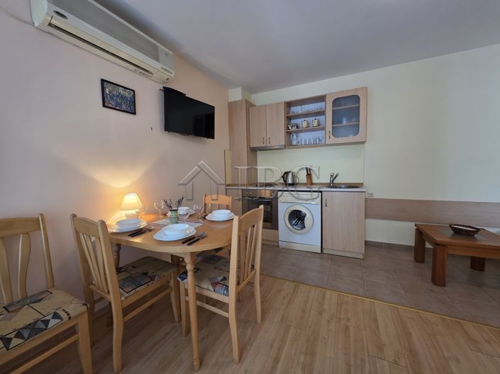 Image No.3-Appartement de 2 chambres à vendre à Burgas