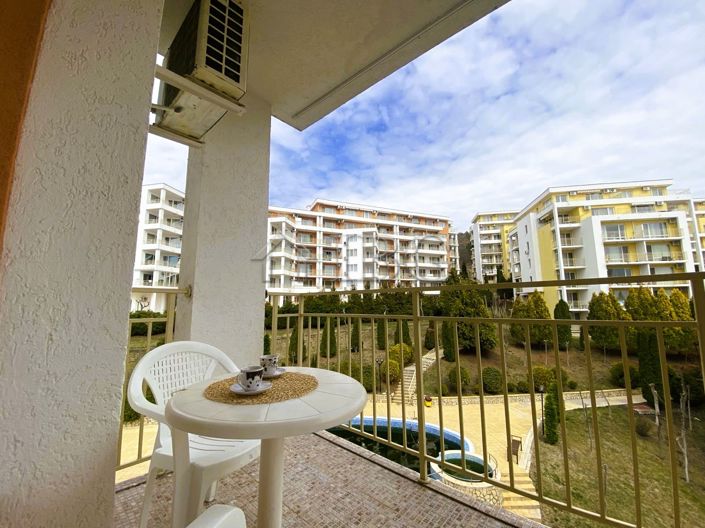 Image No.2-Appartement de 2 chambres à vendre à Burgas