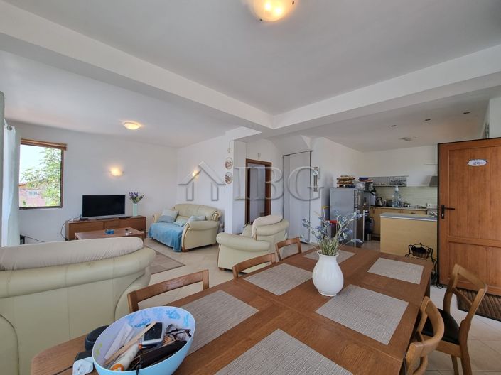 Image No.3-Maison de 3 chambres à vendre à Burgas