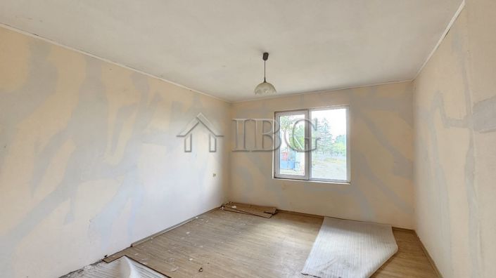 Image No.10-2 Bed House for sale