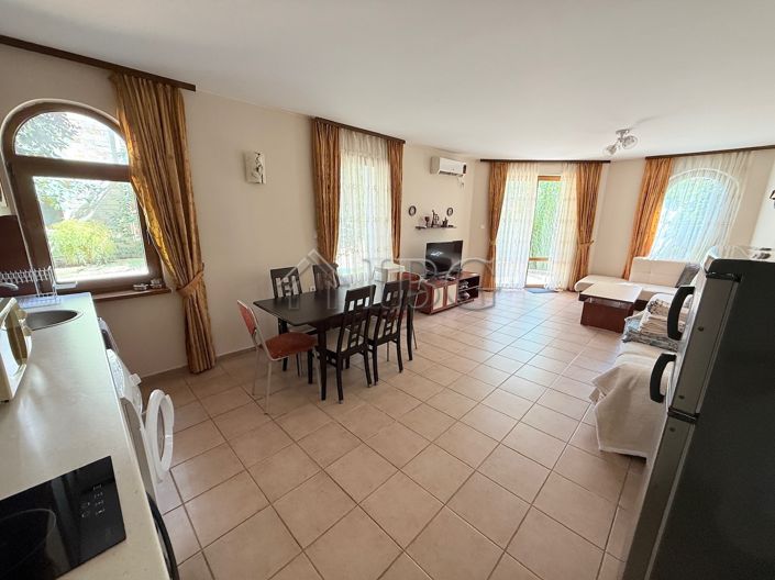 Image No.3-Appartement de 2 chambres à vendre à Burgas