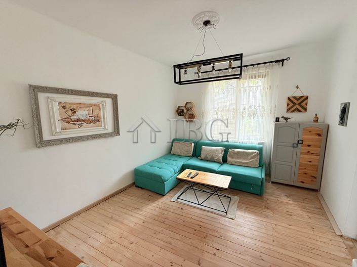 Image No.2-Maison de 2 chambres à vendre à Burgas