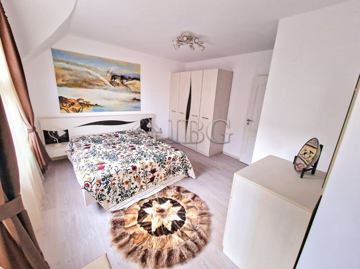 Image No.2-12 Bed Hotel for sale