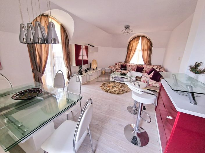 Image No.7-12 Bed Hotel for sale