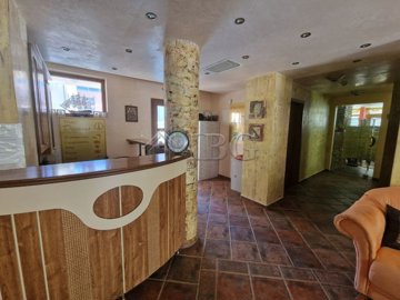 photo2024-05-2519-55-38-2