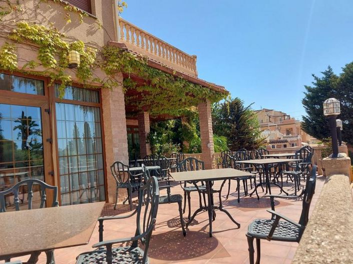 Image No.2-5 Bed Villa for sale