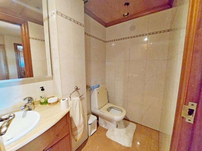 Image No.34-5 Bed Villa for sale