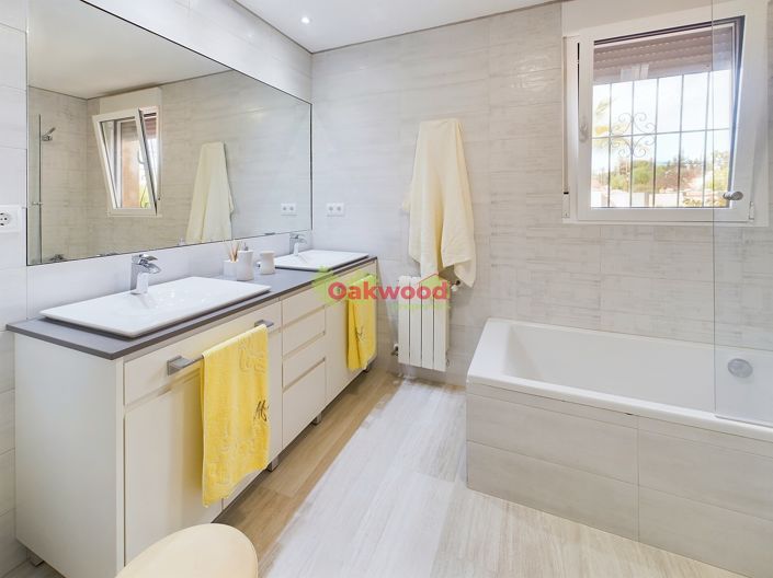 Image No.36-4 Bed Villa for sale