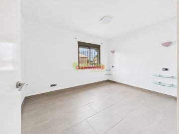 gcam04245g0-pr0035-still027