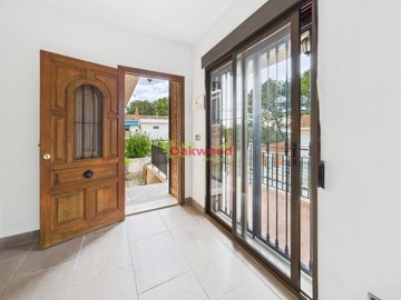 gcam04245g0-pr0035-still034