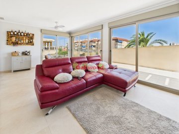 gcam04245g0-pr0055-still029