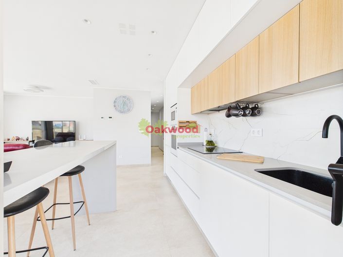 Image No.8-2 Bed Apartment for sale