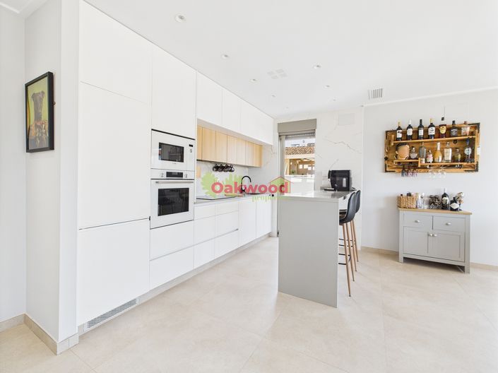 Image No.9-2 Bed Apartment for sale