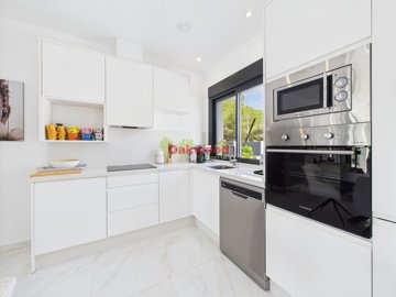 gcam04245g0-pr0056-still014