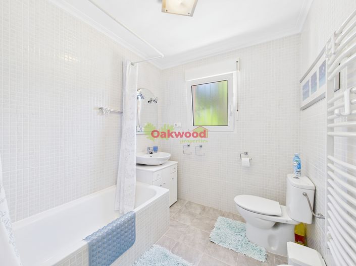 Image No.38-6 Bed Villa for sale