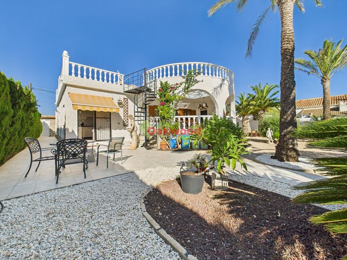 Image No.3-Villa de 3 chambres à vendre à Mil Palmeras