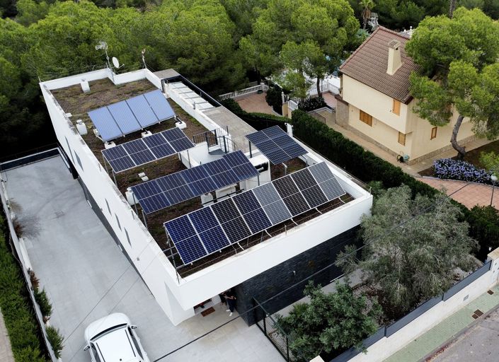 Image No.2-4 Bed Villa for sale