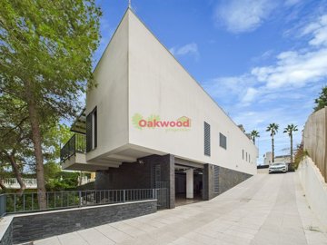 gcam04245g0-pr0070-still045