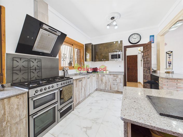 Image No.12-5 Bed Villa for sale