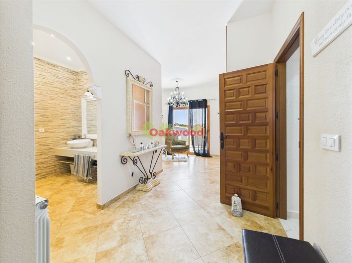 Image No.29-5 Bed Villa for sale