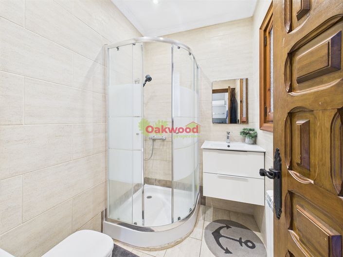 Image No.37-5 Bed Villa for sale