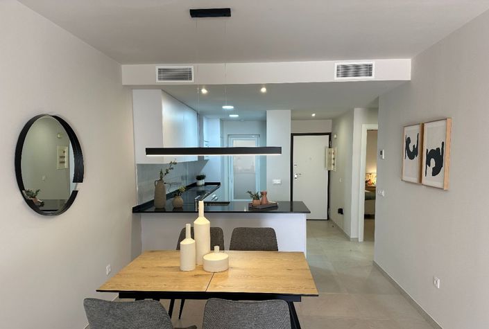 Image No.5-2 Bed Apartment for sale