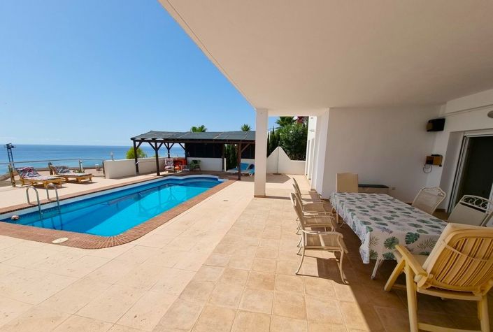 Image No.4-4 Bed Villa for sale