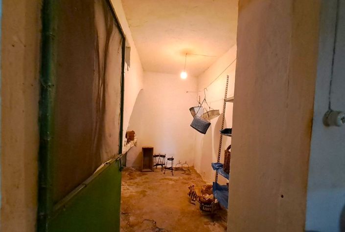 Image No.13-4 Bed Townhouse for sale