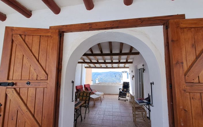 Image No.33-5 Bed Townhouse for sale