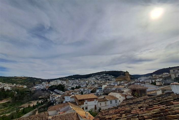 Image No.17-3 Bed Townhouse for sale