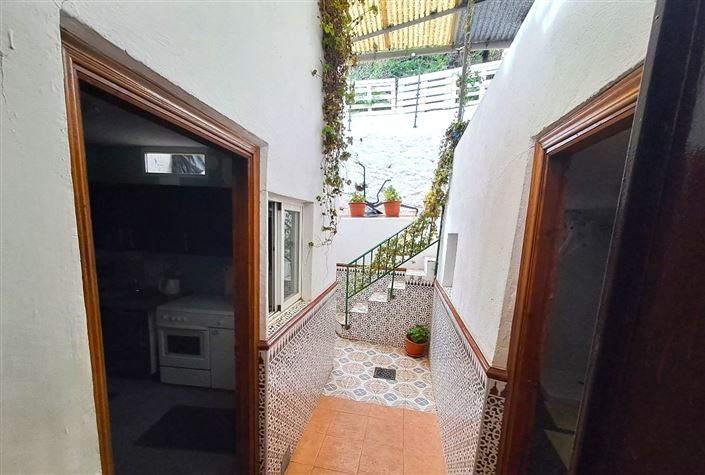 Image No.8-3 Bed Townhouse for sale