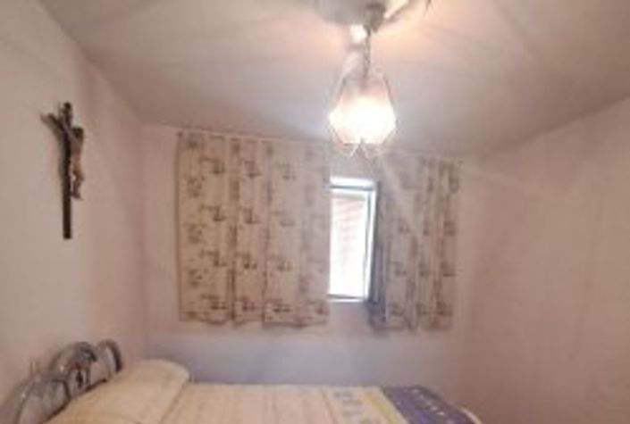 Image No.6-5 Bed Townhouse for sale