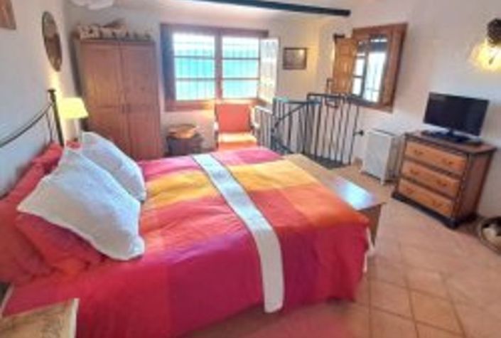 Image No.20-Maison de campagne de 4 chambres à vendre à Iznájar