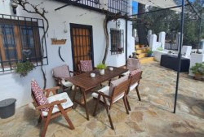 Image No.32-Maison de campagne de 4 chambres à vendre à Iznájar