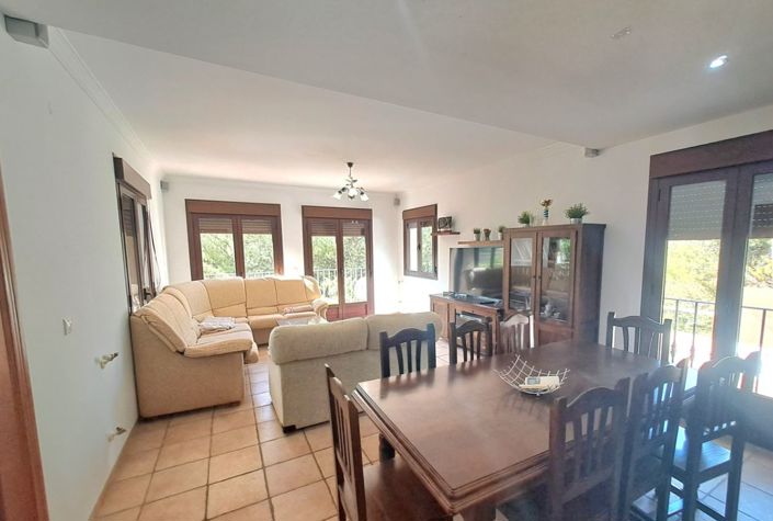 Image No.4-Maison de ville de 4 chambres à vendre à Iznájar