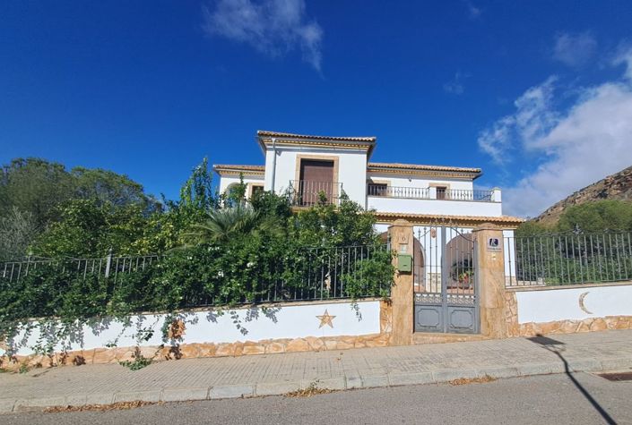Image No.5-Maison de ville de 4 chambres à vendre à Iznájar