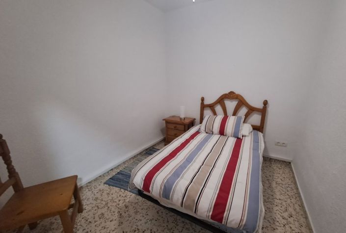 Image No.20-4 Bed Townhouse for sale