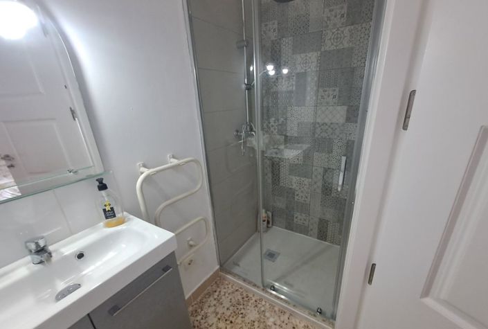 Image No.23-4 Bed Townhouse for sale