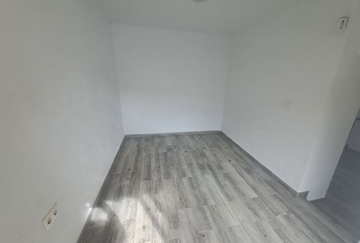 Image No.15-3 Bed Townhouse for sale