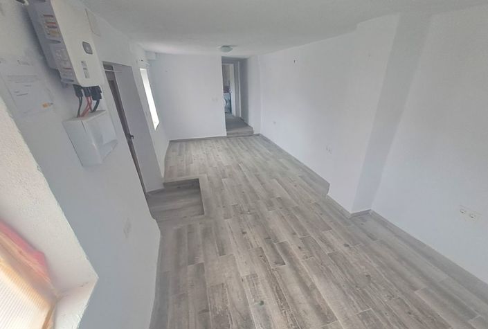 Image No.17-3 Bed Townhouse for sale