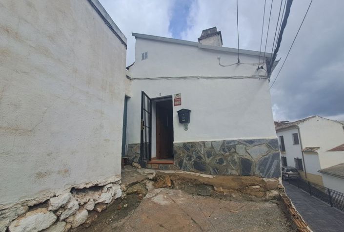 Image No.7-3 Bed Townhouse for sale