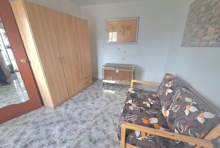 Image No.8-3 Bed Townhouse for sale